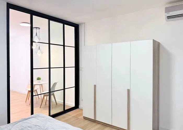 42 Sqm Furnished Quiet Residential Cat Friendly Апартаменты